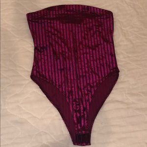 Wine red velvet strapless bodysuit